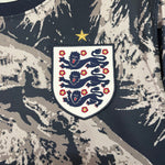 England 26-27 | Special Edition